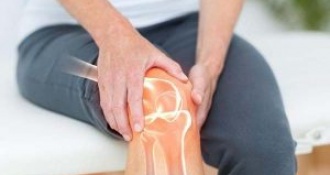 Thoái hóa khớp gối có nguy hiểm? Triệu chứng, cách điều trị 